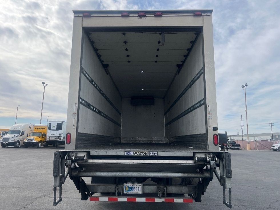 Refrigerated Truck-Light and Medium Duty Trucks-Freightliner-2020-M2-Fresno-CA-170,075\n\t\tmiles-$ 60,250 - Image 8