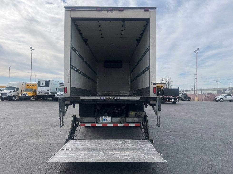 Refrigerated Truck-Light and Medium Duty Trucks-Freightliner-2020-M2-Fresno-CA-170,075\n\t\tmiles-$ 60,250 - Image 9