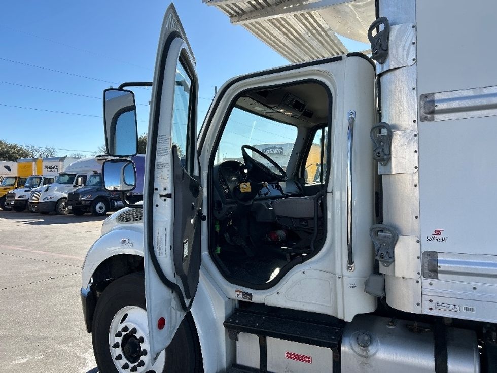 Refrigerated Truck-Light and Medium Duty Trucks-Freightliner-2020-M2-Garland-TX-188,395\n\t\tmiles-$ 59,500 - Image 15