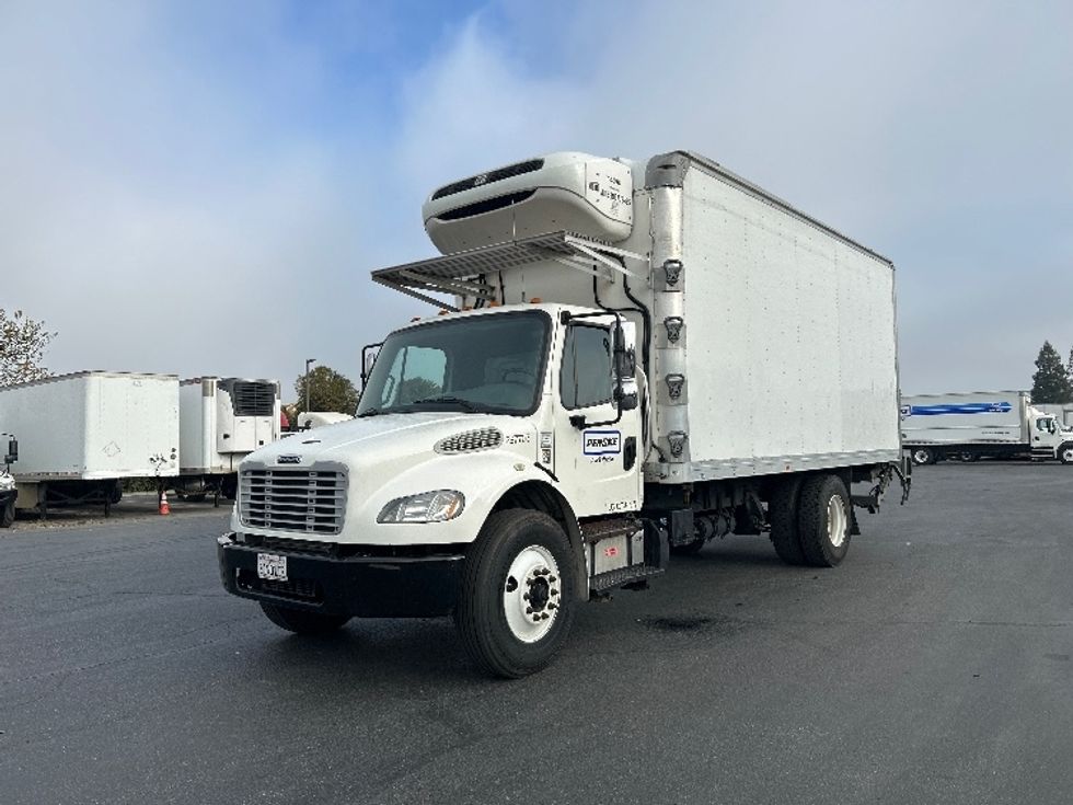Refrigerated Truck-Light and Medium Duty Trucks-Freightliner-2020-M2-Gilroy-CA-139,560\n\t\tmiles-$ 56,750 - Image 3