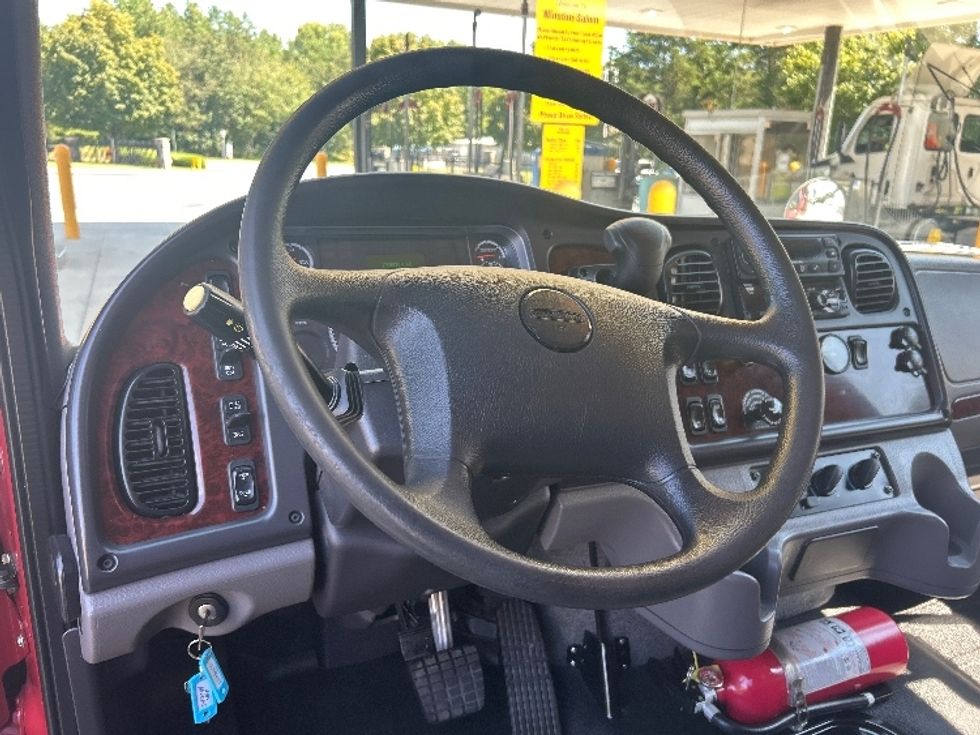 Refrigerated Truck-Light and Medium Duty Trucks-Freightliner-2020-M2-Greensboro-NC-130,566\n\t\tmiles-$ 57,500 - Image 16