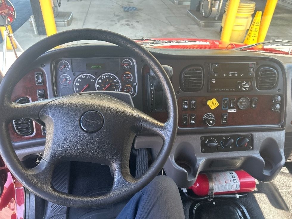 Refrigerated Truck-Light and Medium Duty Trucks-Freightliner-2020-M2-Greensboro-NC-130,566\n\t\tmiles-$ 57,500 - Image 17