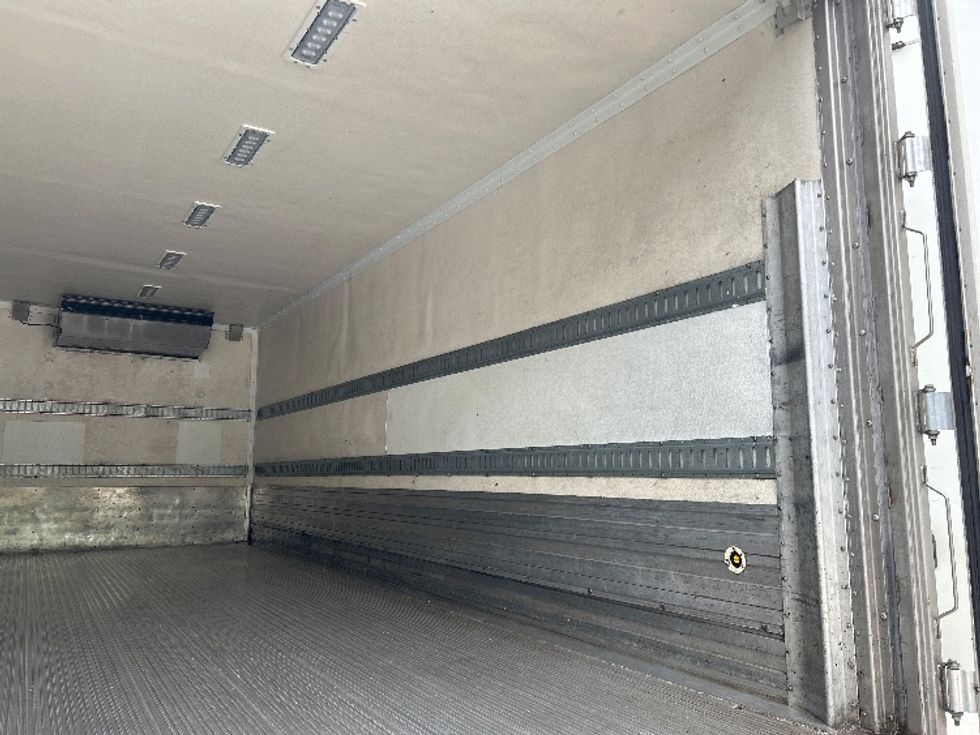 Refrigerated Truck-Light and Medium Duty Trucks-Freightliner-2020-M2-Greensboro-NC-167,398\n\t\tmiles-$ 57,250 - Image 12