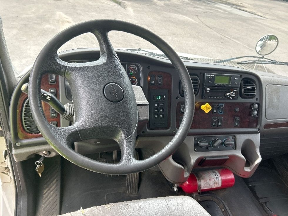 Refrigerated Truck-Light and Medium Duty Trucks-Freightliner-2020-M2-Greensboro-NC-167,398\n\t\tmiles-$ 57,250 - Image 17