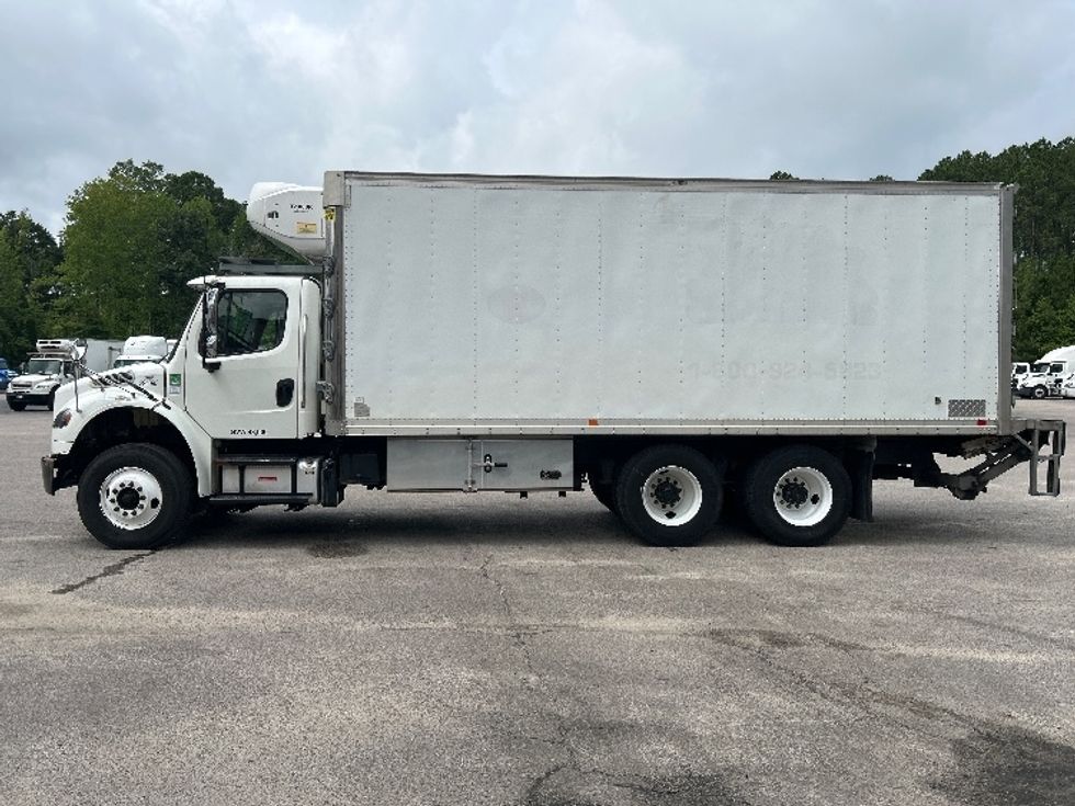 Refrigerated Truck-Light and Medium Duty Trucks-Freightliner-2020-M2-Greensboro-NC-167,398\n\t\tmiles-$ 57,250 - Image 4