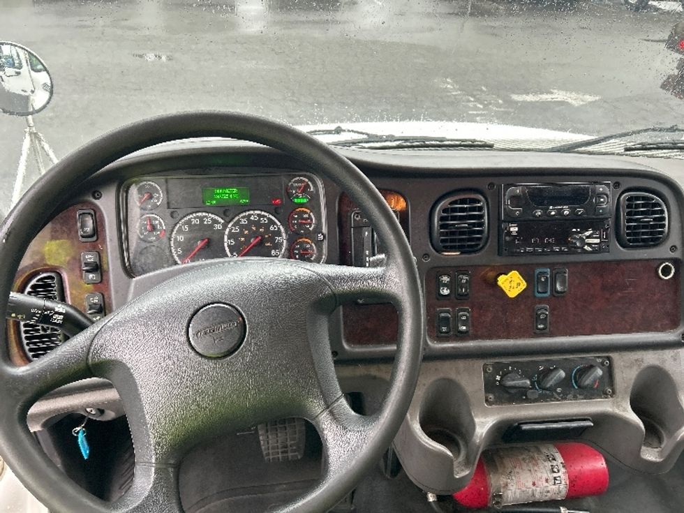 Refrigerated Truck-Light and Medium Duty Trucks-Freightliner-2020-M2-Greensboro-NC-187,725\n\t\tmiles-$ 52,000 - Image 15