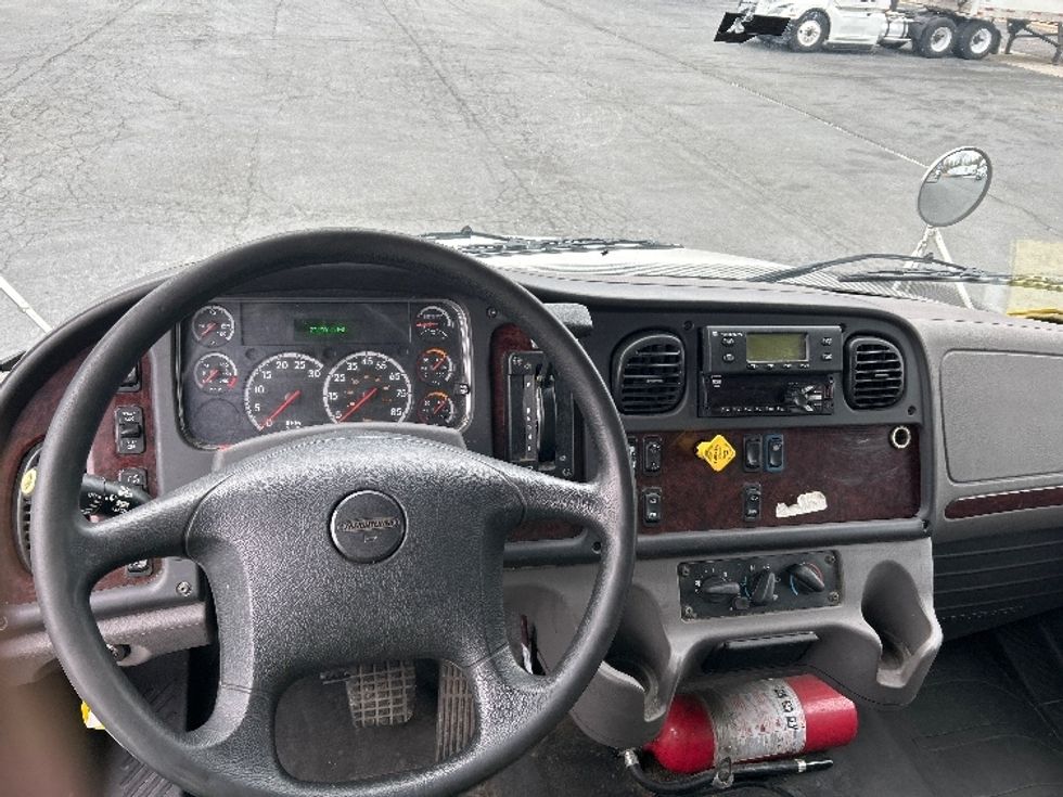 Refrigerated Truck-Light and Medium Duty Trucks-Freightliner-2020-M2-Greensboro-NC-231,901\n\t\tmiles-$ 41,250 - Image 18