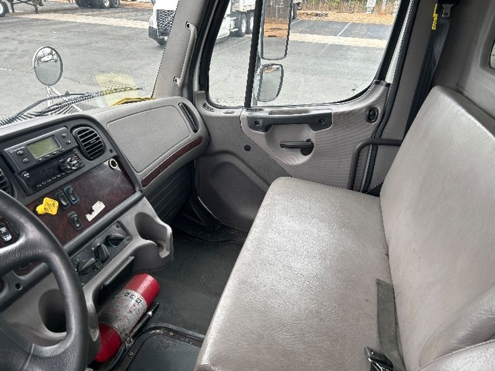 Refrigerated Truck-Light and Medium Duty Trucks-Freightliner-2020-M2-Greensboro-NC-231,901\n\t\tmiles-$ 41,250 - Image 19