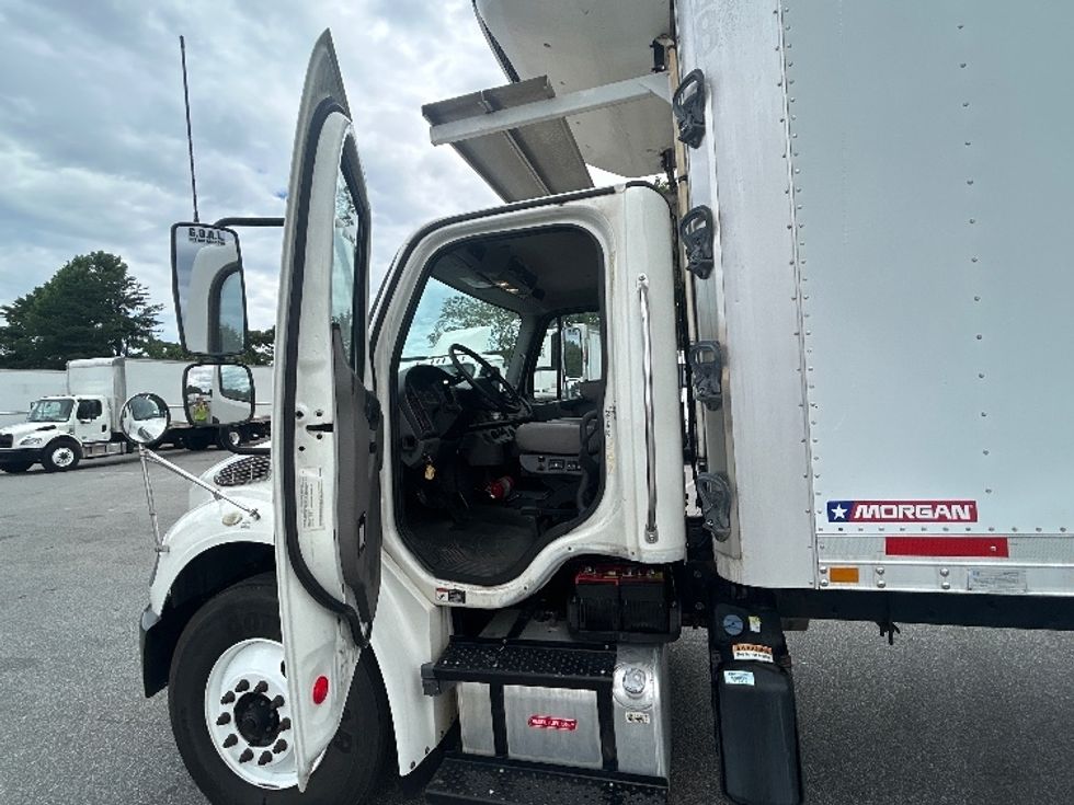 Refrigerated Truck-Light and Medium Duty Trucks-Freightliner-2020-M2-Greensboro-NC-291,281\n\t\tmiles-$ 28,500 - Image 16