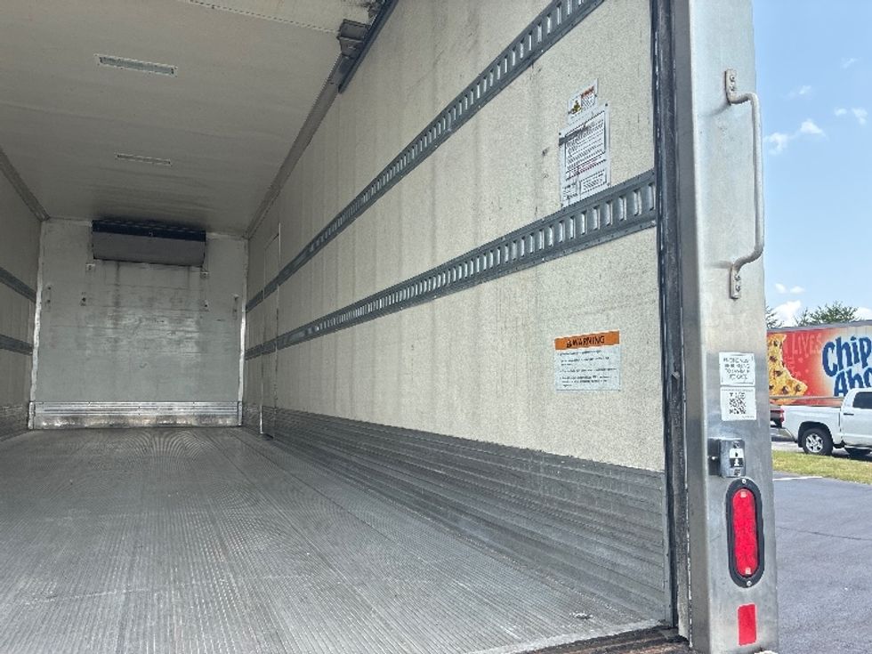 Refrigerated Truck-Light and Medium Duty Trucks-Freightliner-2020-M2-Greenville-SC-288,662\n\t\tmiles-$ 36,750 - Image 12