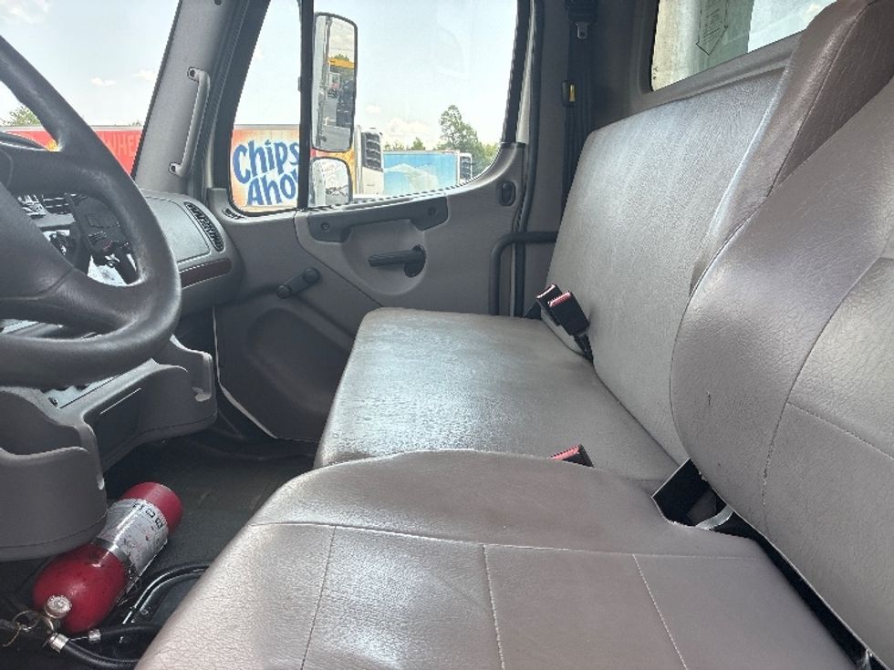 Refrigerated Truck-Light and Medium Duty Trucks-Freightliner-2020-M2-Greenville-SC-288,662\n\t\tmiles-$ 36,750 - Image 19
