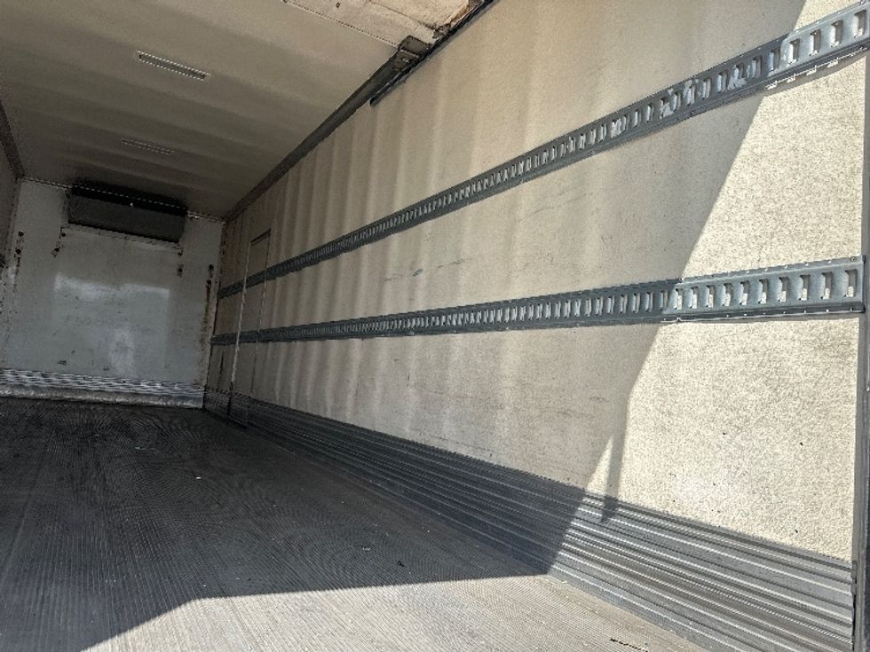 Refrigerated Truck-Light and Medium Duty Trucks-Freightliner-2020-M2-Hammond-LA-226,272\n\t\tmiles-$ 56,250 - Image 12