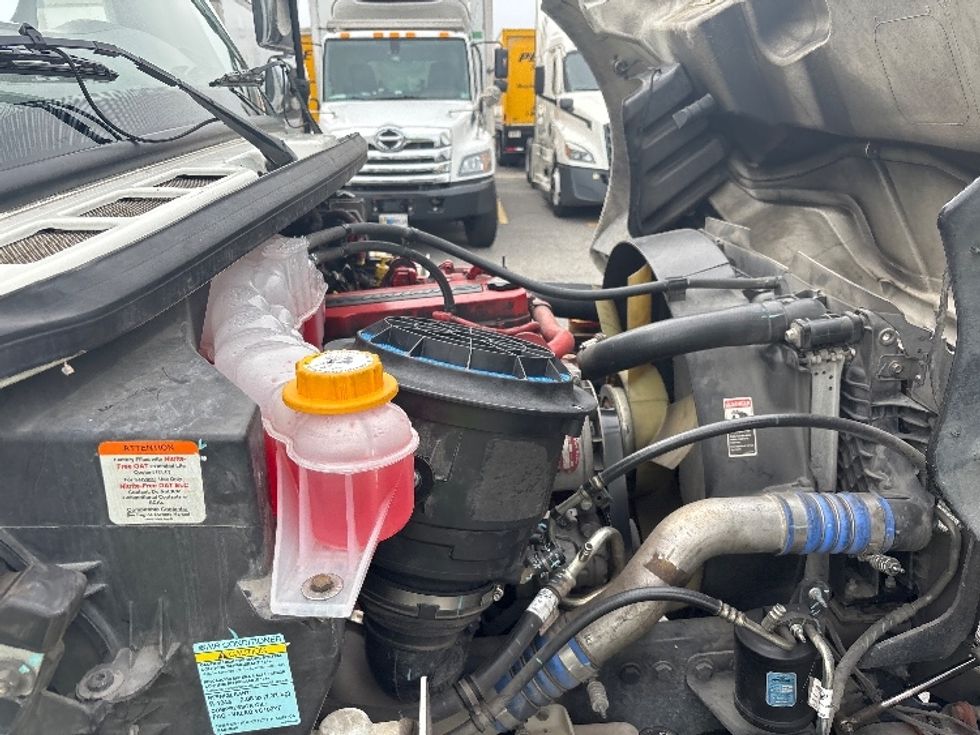 Refrigerated Truck-Light and Medium Duty Trucks-Freightliner-2020-M2-Hammond-LA-324,885\n\t\tmiles-$ 27,000 - Image 23