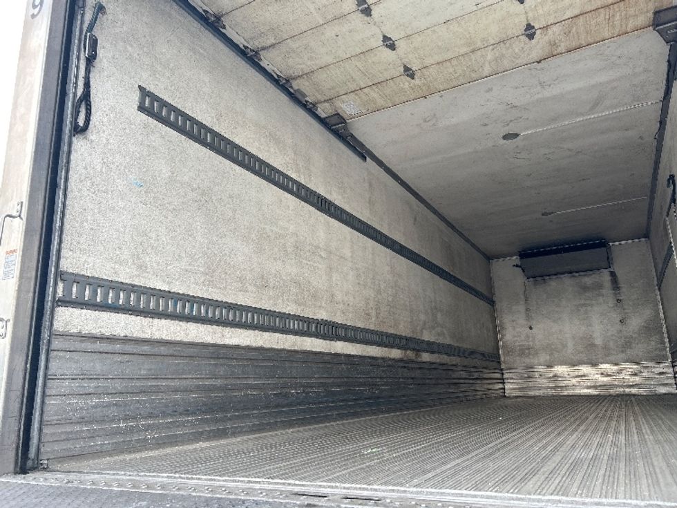 Refrigerated Truck-Light and Medium Duty Trucks-Freightliner-2020-M2-Harahan-LA-237,574\n\t\tmiles-$ 54,250 - Image 11