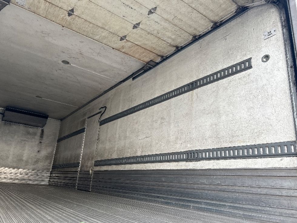 Refrigerated Truck-Light and Medium Duty Trucks-Freightliner-2020-M2-Harahan-LA-237,574\n\t\tmiles-$ 54,250 - Image 12