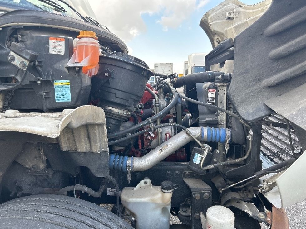 Refrigerated Truck-Light and Medium Duty Trucks-Freightliner-2020-M2-Harahan-LA-237,574\n\t\tmiles-$ 54,250 - Image 23