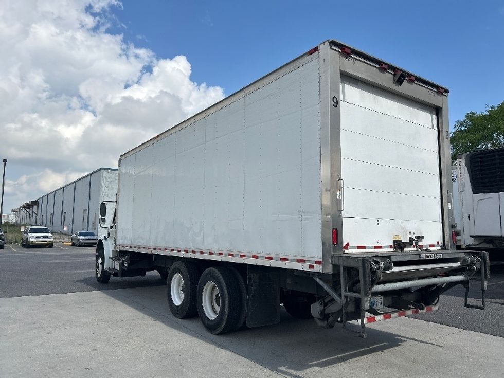 Refrigerated Truck-Light and Medium Duty Trucks-Freightliner-2020-M2-Harahan-LA-237,574\n\t\tmiles-$ 54,250 - Image 6