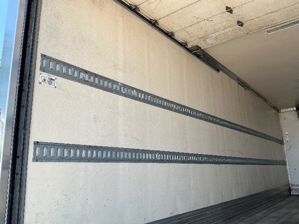 Refrigerated Truck-Light and Medium Duty Trucks-Freightliner-2020-M2-Harlingen-TX-132,626\n\t\tmiles-$ 58,750 - Image 11
