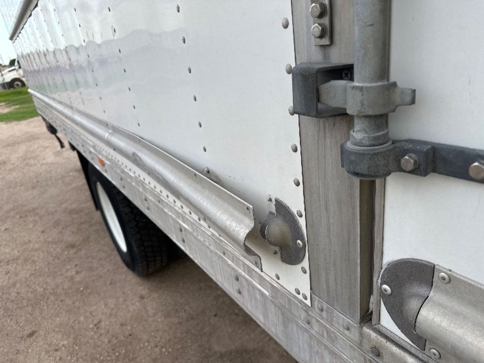 Refrigerated Truck-Light and Medium Duty Trucks-Freightliner-2020-M2-Harlingen-TX-154,279\n\t\tmiles-$ 69,750 - Image 24