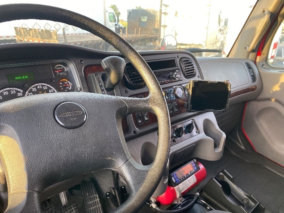 Refrigerated Truck-Light and Medium Duty Trucks-Freightliner-2020-M2-Harrisburg-PA-40,478\n\t\tmiles-$ 59,750 - Image 18