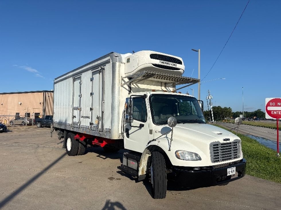 Refrigerated Truck-Light and Medium Duty Trucks-Freightliner-2020-M2-Houston-TX-124,306\n\t\tmiles-$ 59,750 - Image 1