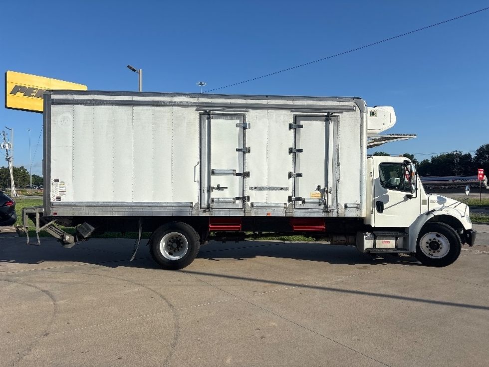Refrigerated Truck-Light and Medium Duty Trucks-Freightliner-2020-M2-Houston-TX-124,306\n\t\tmiles-$ 59,750 - Image 15