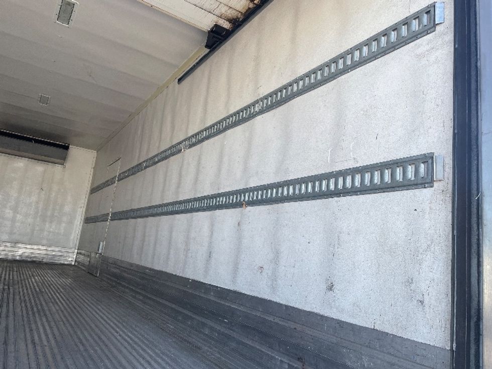 Refrigerated Truck-Light and Medium Duty Trucks-Freightliner-2020-M2-Houston-TX-194,757\n\t\tmiles-$ 58,750 - Image 12