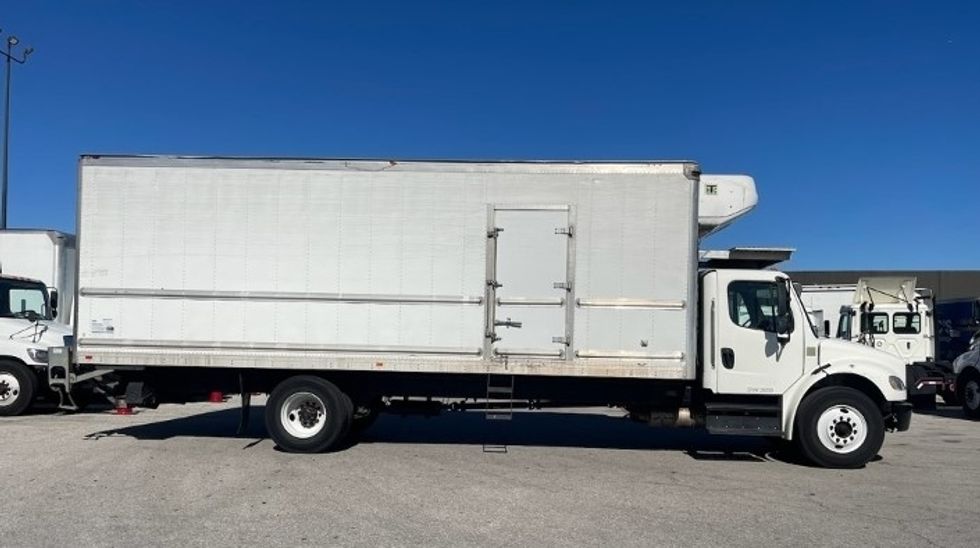 Refrigerated Truck-Light and Medium Duty Trucks-Freightliner-2020-M2-Houston-TX-194,757\n\t\tmiles-$ 58,750 - Image 15