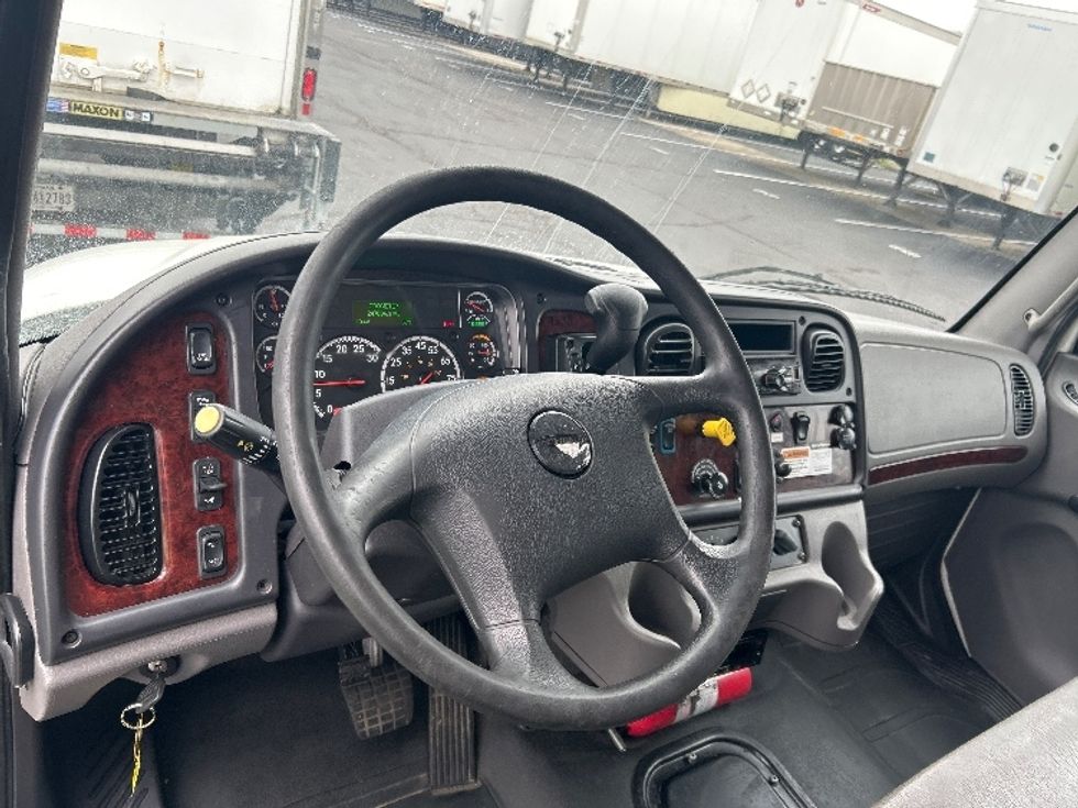 Refrigerated Truck-Light and Medium Duty Trucks-Freightliner-2020-M2-Indianapolis-IN-247,084\n\t\tmiles-$ 51,750 - Image 17