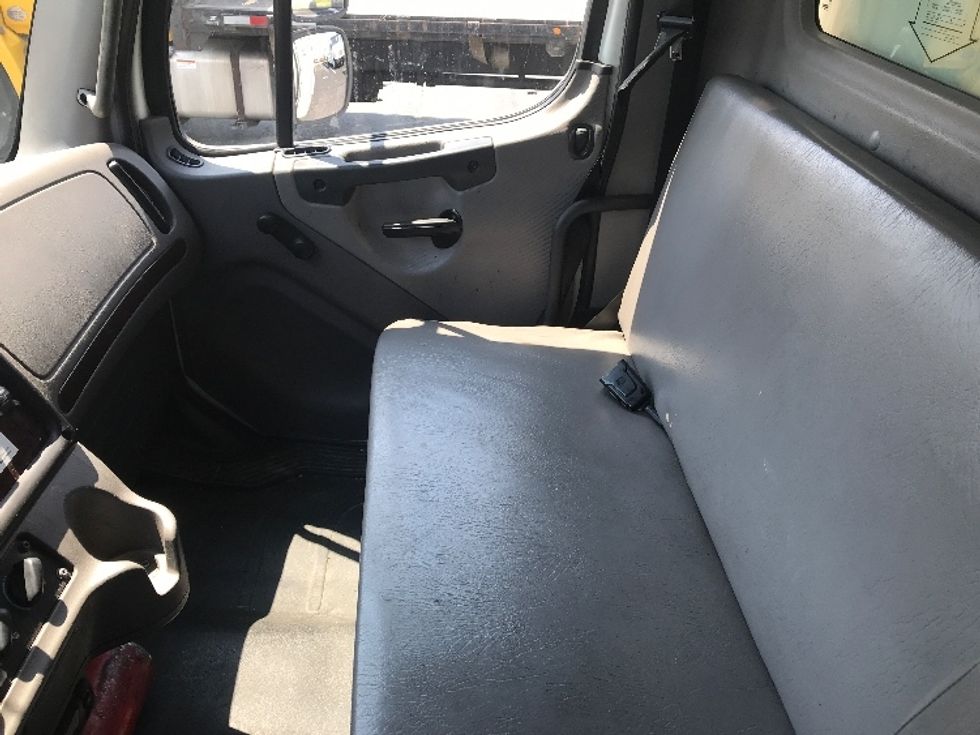 Refrigerated Truck-Light and Medium Duty Trucks-Freightliner-2020-M2-Indianapolis-IN-263,156\n\t\tmiles-$ 53,000 - Image 18