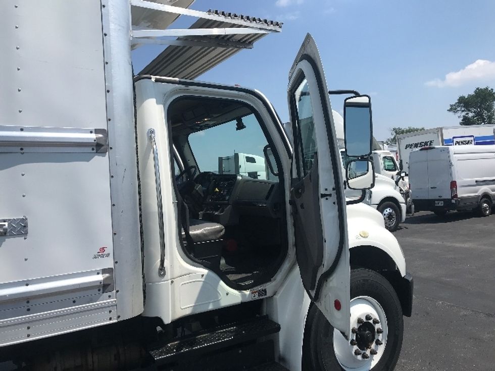 Refrigerated Truck-Light and Medium Duty Trucks-Freightliner-2020-M2-Indianapolis-IN-263,156\n\t\tmiles-$ 53,000 - Image 19