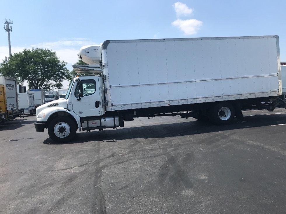 Refrigerated Truck-Light and Medium Duty Trucks-Freightliner-2020-M2-Indianapolis-IN-263,156\n\t\tmiles-$ 53,000 - Image 4