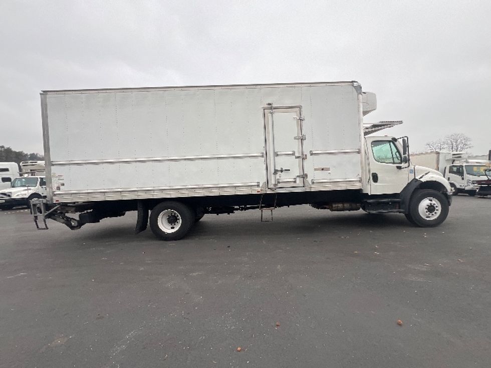 Refrigerated Truck-Light and Medium Duty Trucks-Freightliner-2020-M2-Jessup-MD-119,904\n\t\tmiles-$ 58,250 - Image 12
