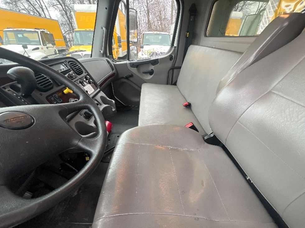 Refrigerated Truck-Light and Medium Duty Trucks-Freightliner-2020-M2-Jessup-MD-119,904\n\t\tmiles-$ 58,250 - Image 20