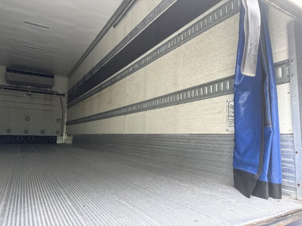 Refrigerated Truck-Light and Medium Duty Trucks-Freightliner-2020-M2-Jessup-MD-340,352\n\t\tmiles-$ 26,750 - Image 11