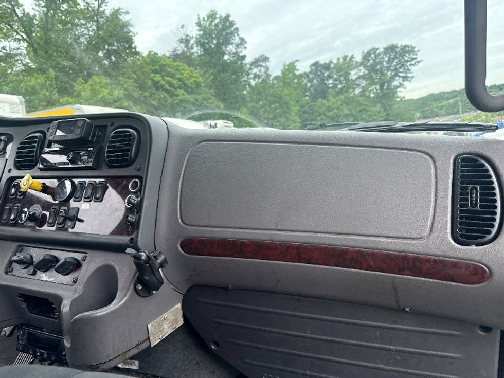 Refrigerated Truck-Light and Medium Duty Trucks-Freightliner-2020-M2-Jessup-MD-340,352\n\t\tmiles-$ 26,750 - Image 18