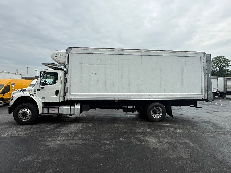 Refrigerated Truck-Light and Medium Duty Trucks-Freightliner-2020-M2-Jessup-MD-340,352\n\t\tmiles-$ 26,750 - Image 4