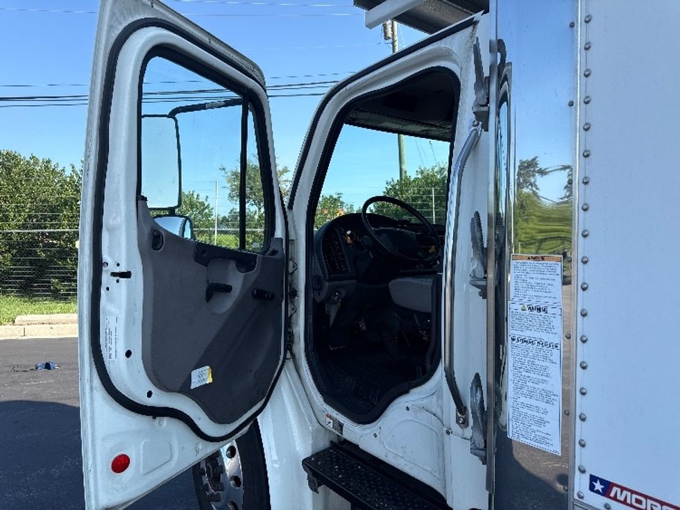 Refrigerated Truck-Light and Medium Duty Trucks-Freightliner-2020-M2-Jessup-MD-37,581\n\t\tmiles-$ 65,250 - Image 15