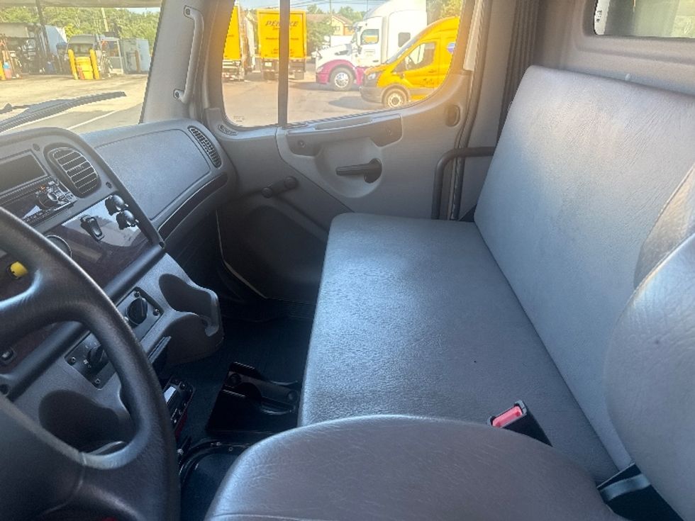 Refrigerated Truck-Light and Medium Duty Trucks-Freightliner-2020-M2-Jessup-MD-37,581\n\t\tmiles-$ 65,250 - Image 18