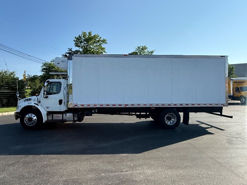 Refrigerated Truck-Light and Medium Duty Trucks-Freightliner-2020-M2-Jessup-MD-37,581\n\t\tmiles-$ 65,250 - Image 3