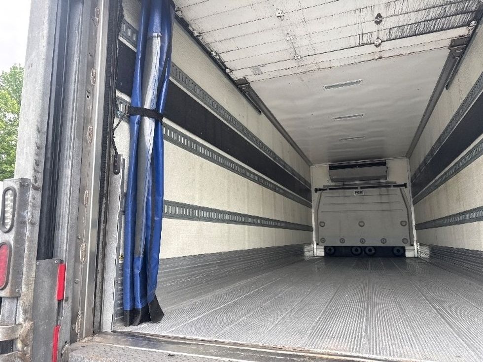 Refrigerated Truck-Light and Medium Duty Trucks-Freightliner-2020-M2-Jessup-MD-393,789\n\t\tmiles-$ 21,750 - Image 10
