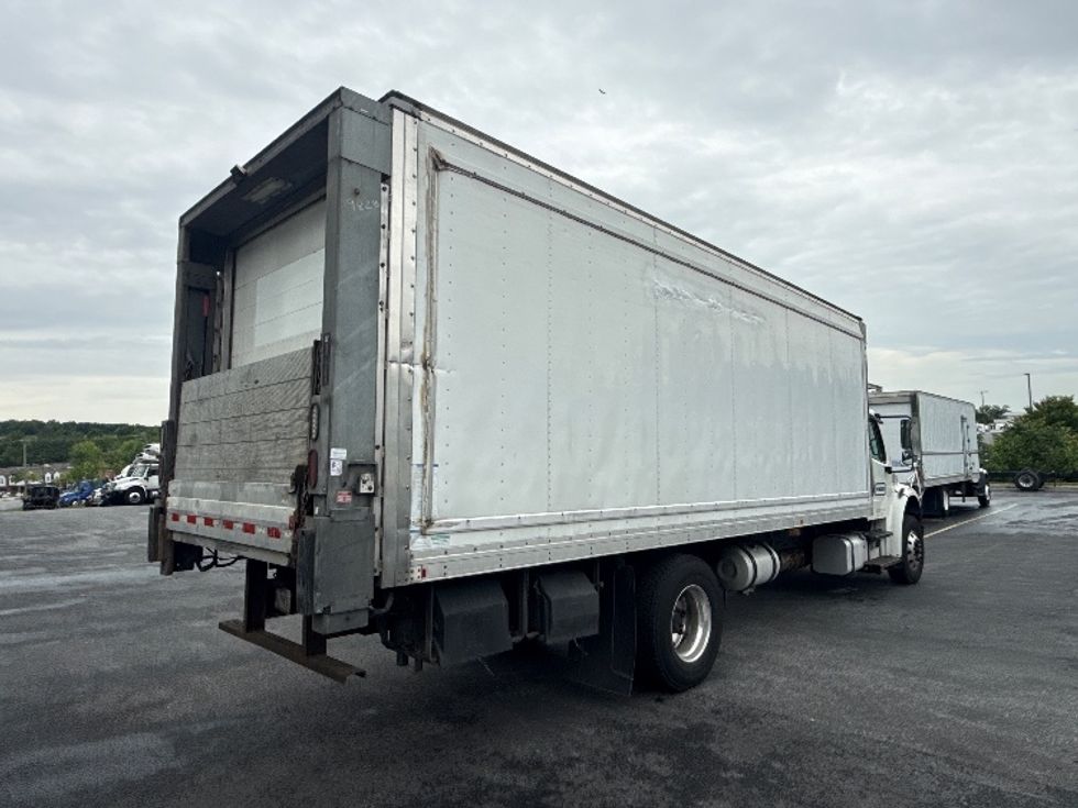 Refrigerated Truck-Light and Medium Duty Trucks-Freightliner-2020-M2-Jessup-MD-393,789\n\t\tmiles-$ 21,750 - Image 12