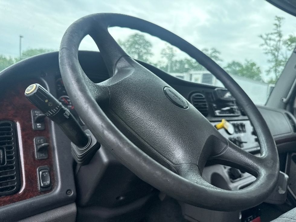 Refrigerated Truck-Light and Medium Duty Trucks-Freightliner-2020-M2-Jessup-MD-393,789\n\t\tmiles-$ 21,750 - Image 16