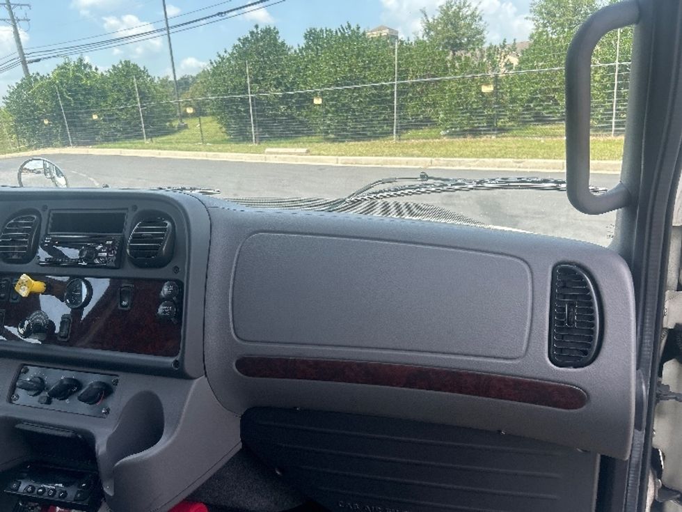 Refrigerated Truck-Light and Medium Duty Trucks-Freightliner-2020-M2-Jessup-MD-64,366\n\t\tmiles-$ 55,250 - Image 21