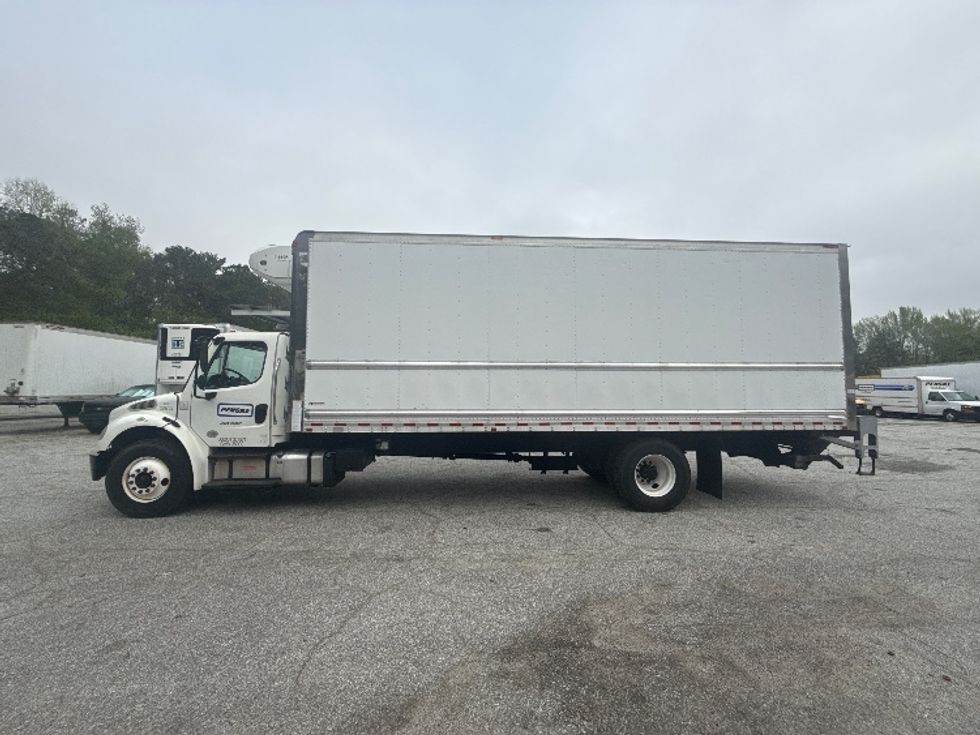 Refrigerated Truck-Light and Medium Duty Trucks-Freightliner-2020-M2-Jonesboro-GA-131,172\n\t\tmiles-$ 80,750 - Image 4