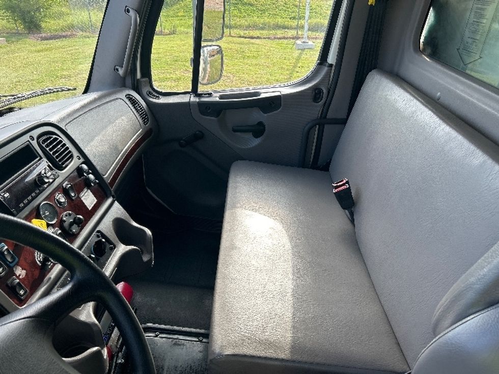Refrigerated Truck-Light and Medium Duty Trucks-Freightliner-2020-M2-Katy-TX-169,158\n\t\tmiles-$ 67,000 - Image 19