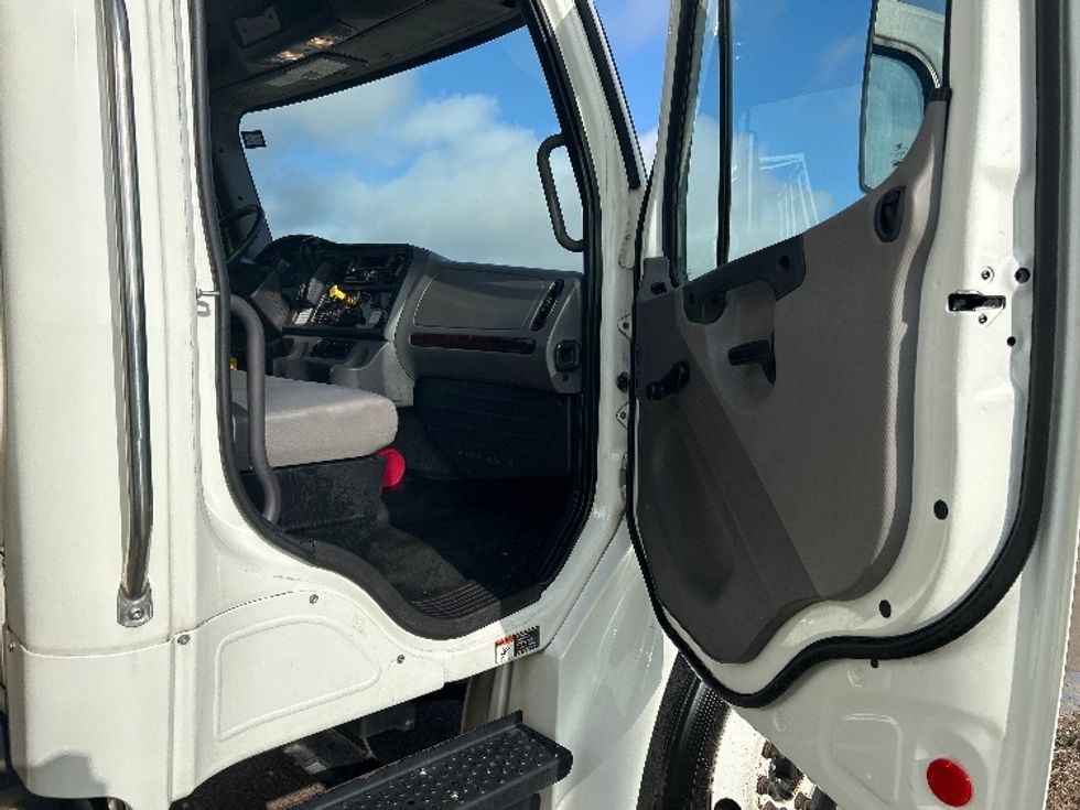 Refrigerated Truck-Light and Medium Duty Trucks-Freightliner-2020-M2-Katy-TX-169,158\n\t\tmiles-$ 67,000 - Image 20