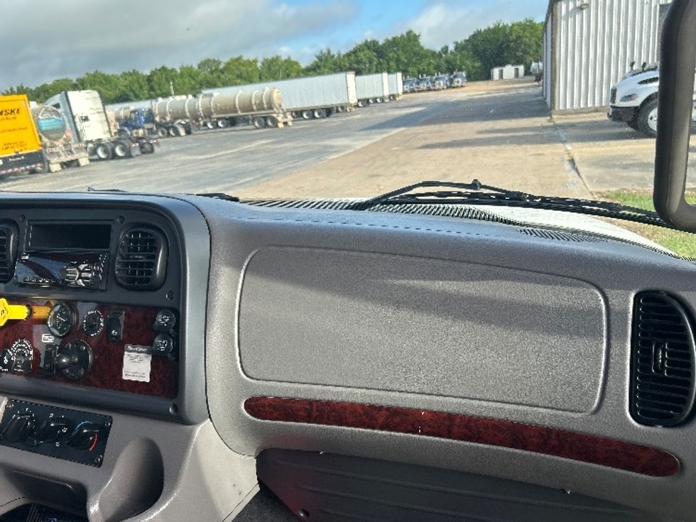 Refrigerated Truck-Light and Medium Duty Trucks-Freightliner-2020-M2-Katy-TX-169,158\n\t\tmiles-$ 67,000 - Image 21