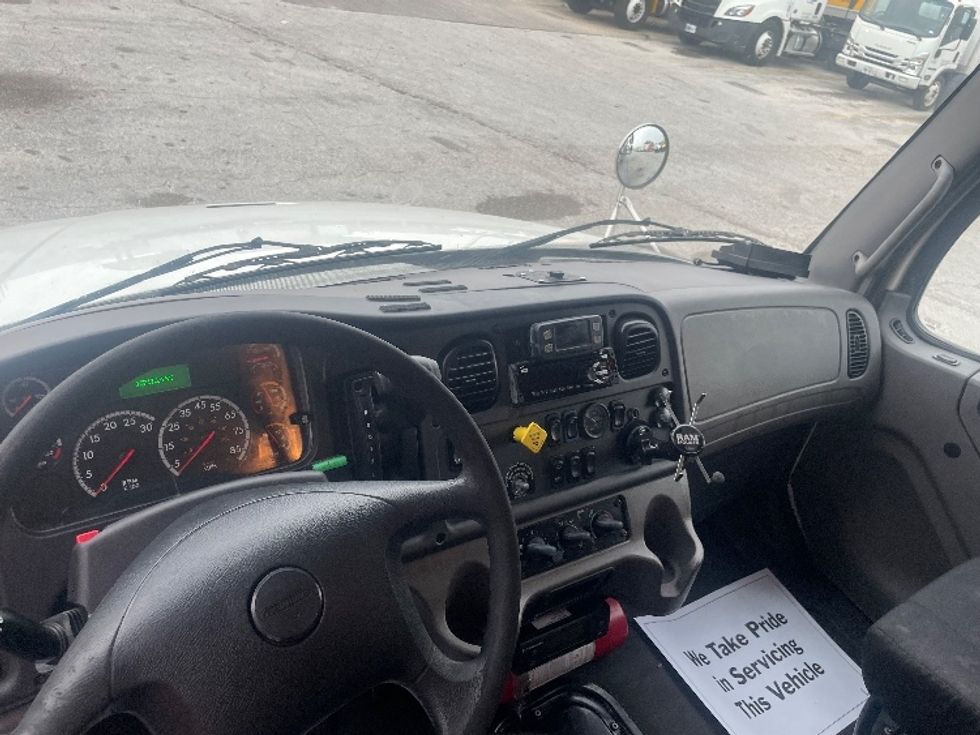 2020 Freightliner M2 106 Medium Duty photo 12