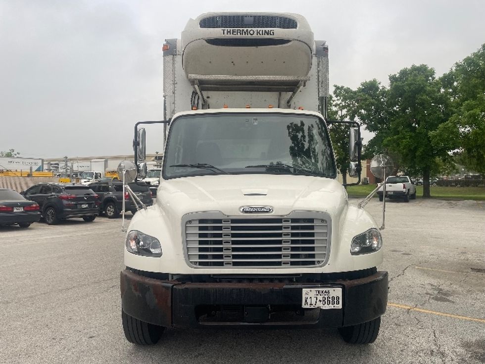 2020 Freightliner M2 106 Medium Duty photo 2